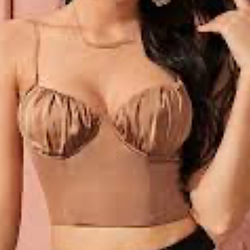 *NEW* Silky Ruffle Crop Top
